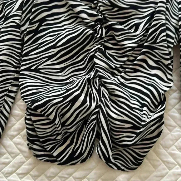 H&M - Picture 3 of 4